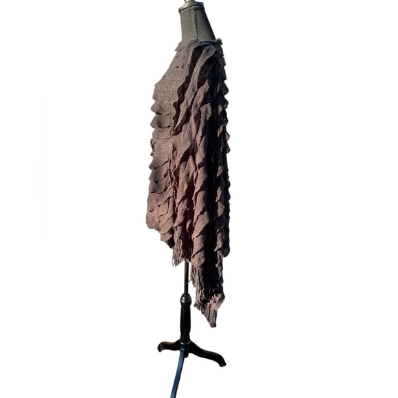 Women’s OS black chiffon soft shawl pullover by Colleen Lope - Picture 3 of 5